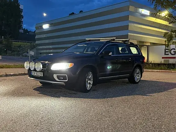 Volvo Xc70 2011 photo 2