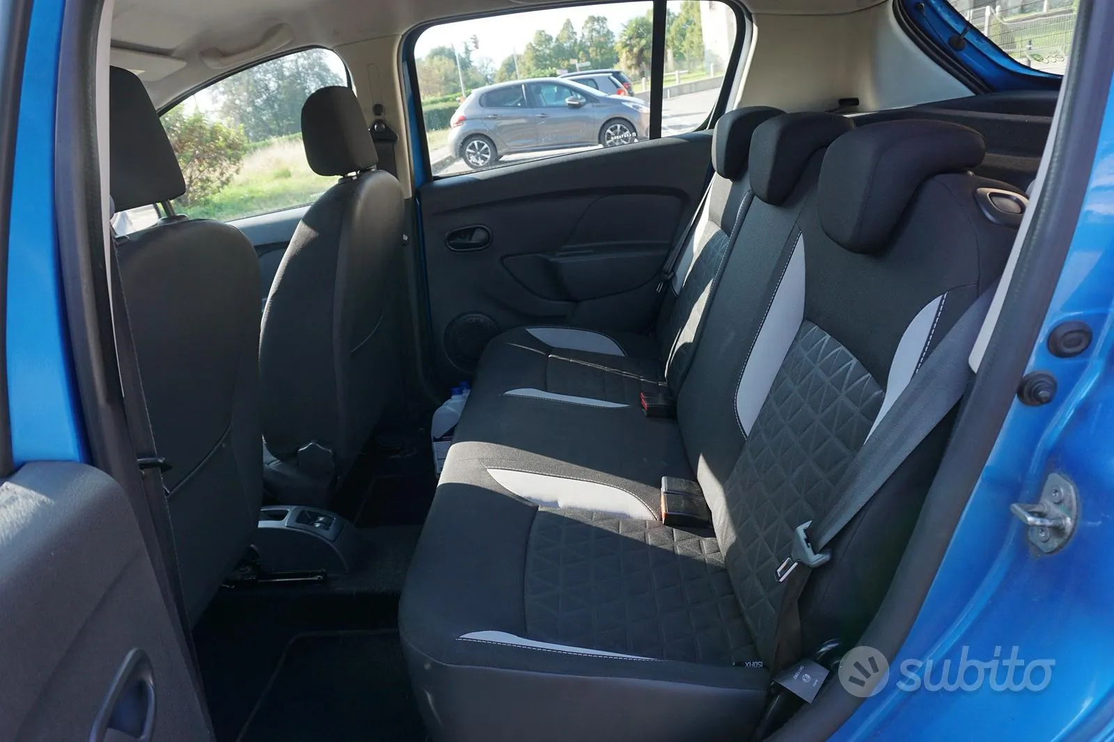 Dacia Sandero 2013 photo 4