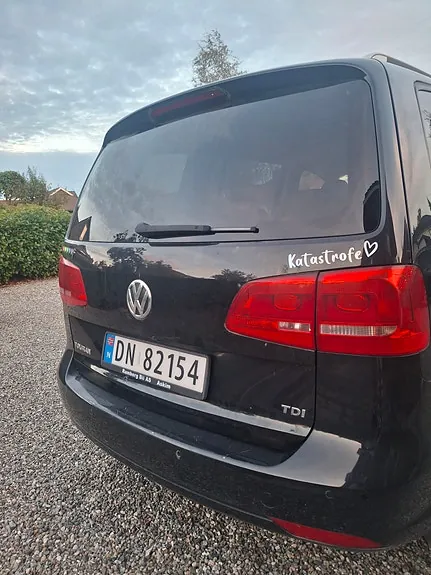 Volkswagen Touran 2011 photo 4
