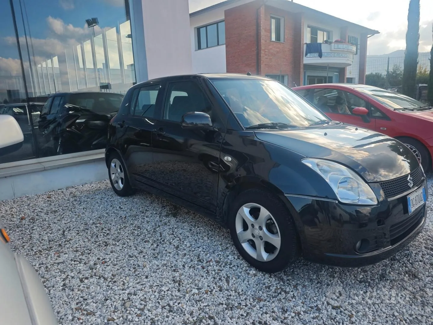 Suzuki Swift 2007 photo 2