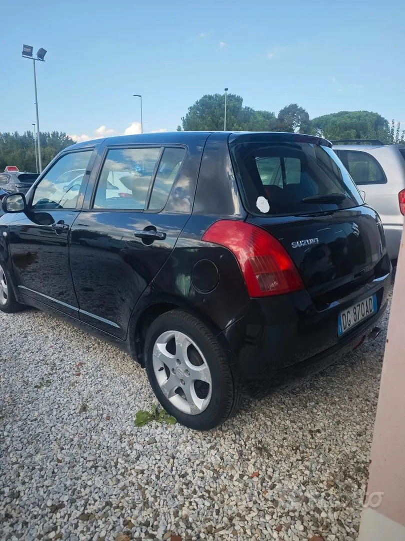 Suzuki Swift 2007 photo 4