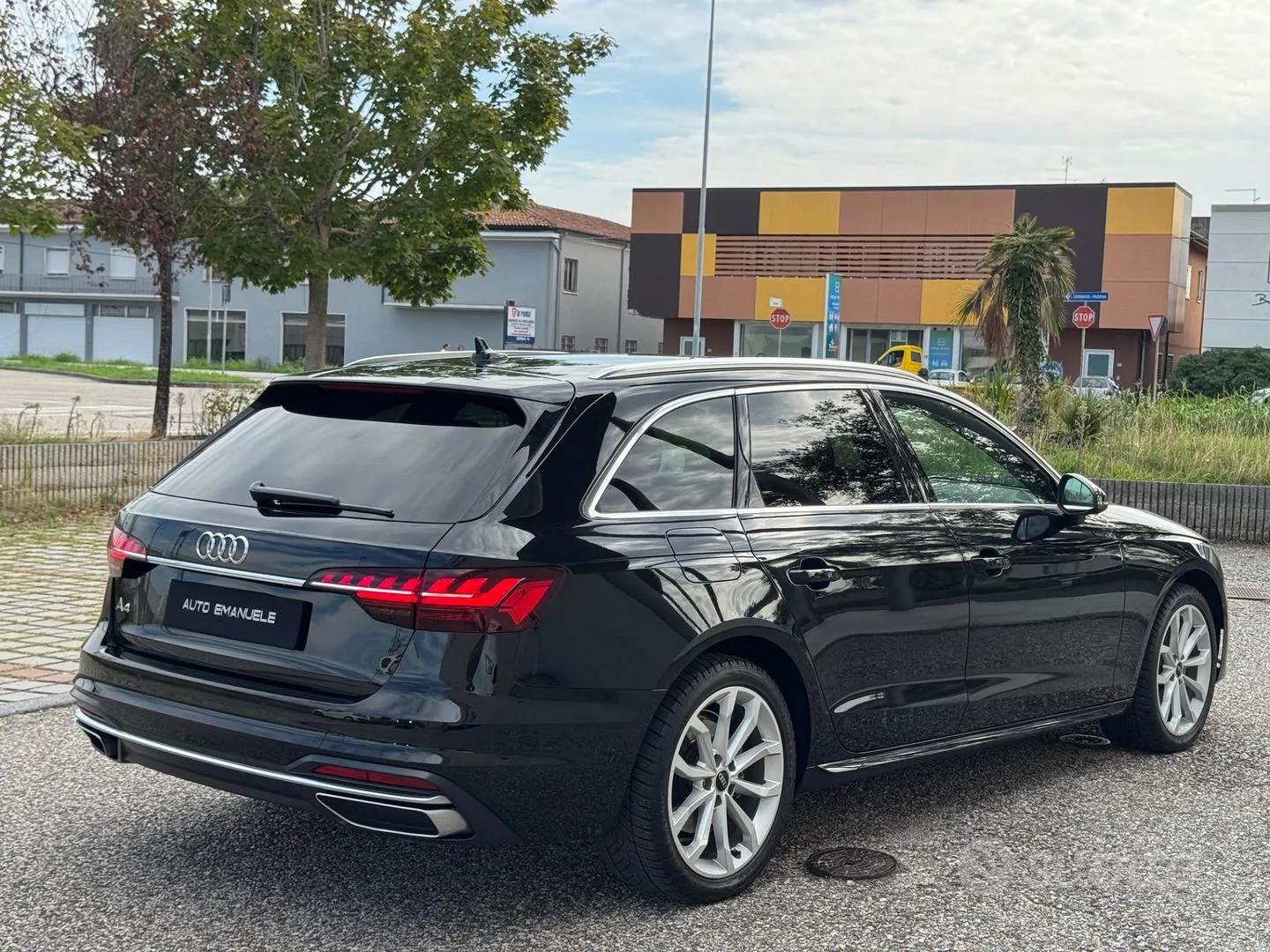 Audi A4 2023 photo 4