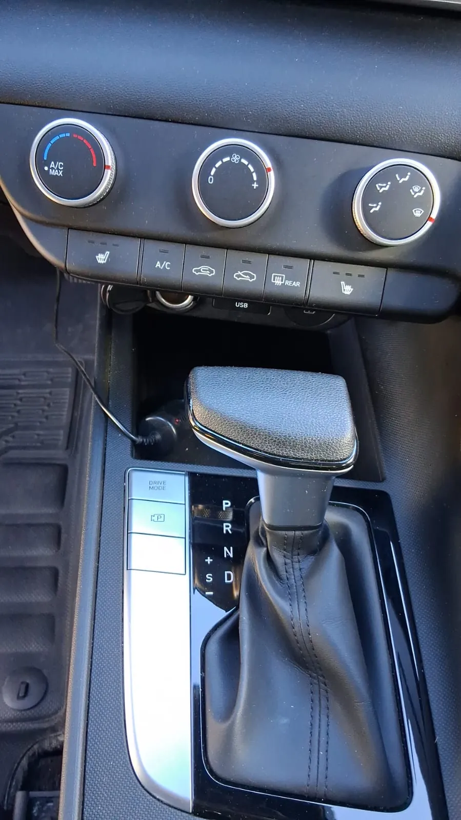 Hyundai Elantra 2024 photo 5