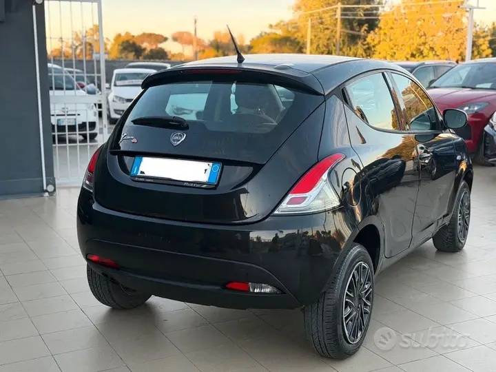 Lancia Ypsilon 2014 photo 5