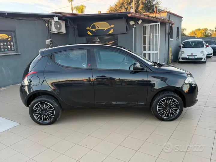Lancia Ypsilon 2014 photo 4