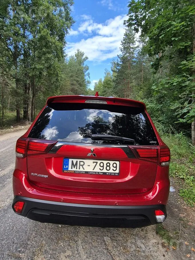 Mitsubishi Outlander 2020 photo 4