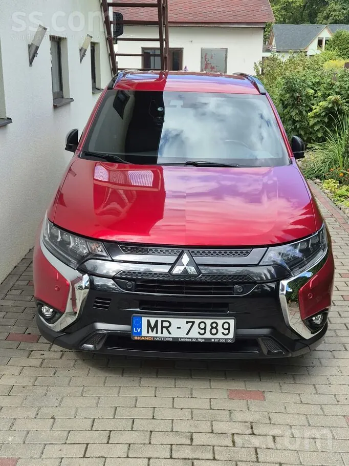 Mitsubishi Outlander 2020 photo 3