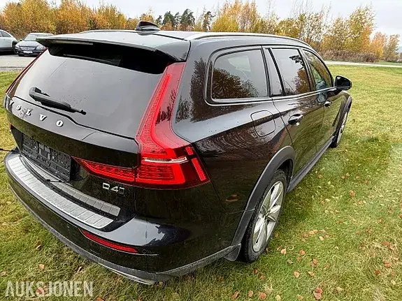 Volvo V60 Cross Country 2020 photo 5
