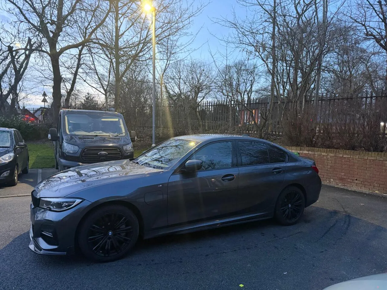BMW 3 Series 2020 photo 2