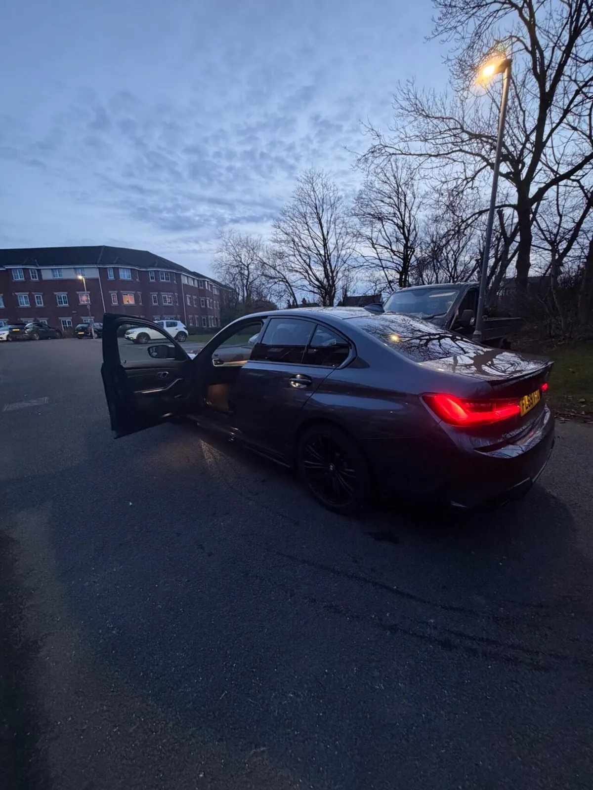 BMW 3 Series 2020 photo 3