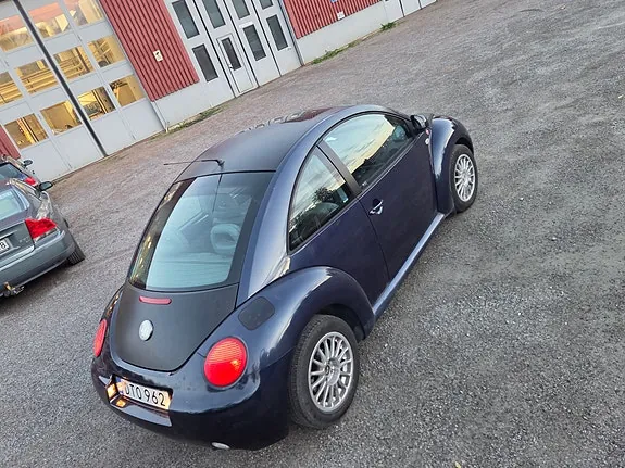 Volkswagen New Beetle 1999 photo 5