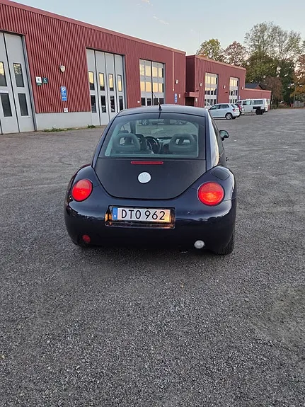 Volkswagen New Beetle 1999 photo 3