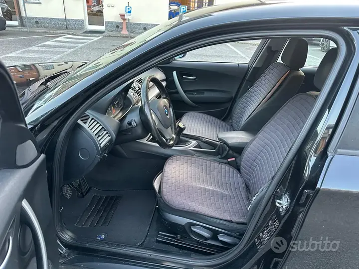 BMW 1 Series 2004 photo 5