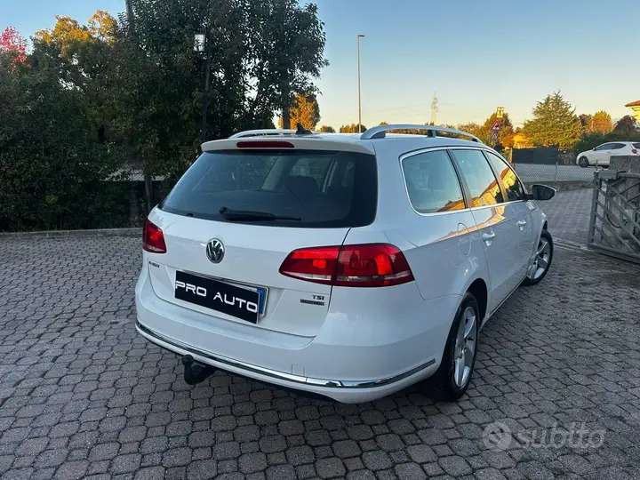 Volkswagen Passat 2013 photo 5