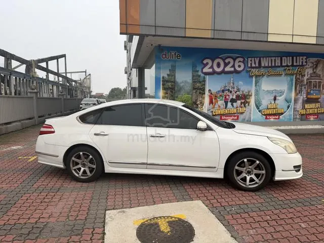 Nissan Teana
