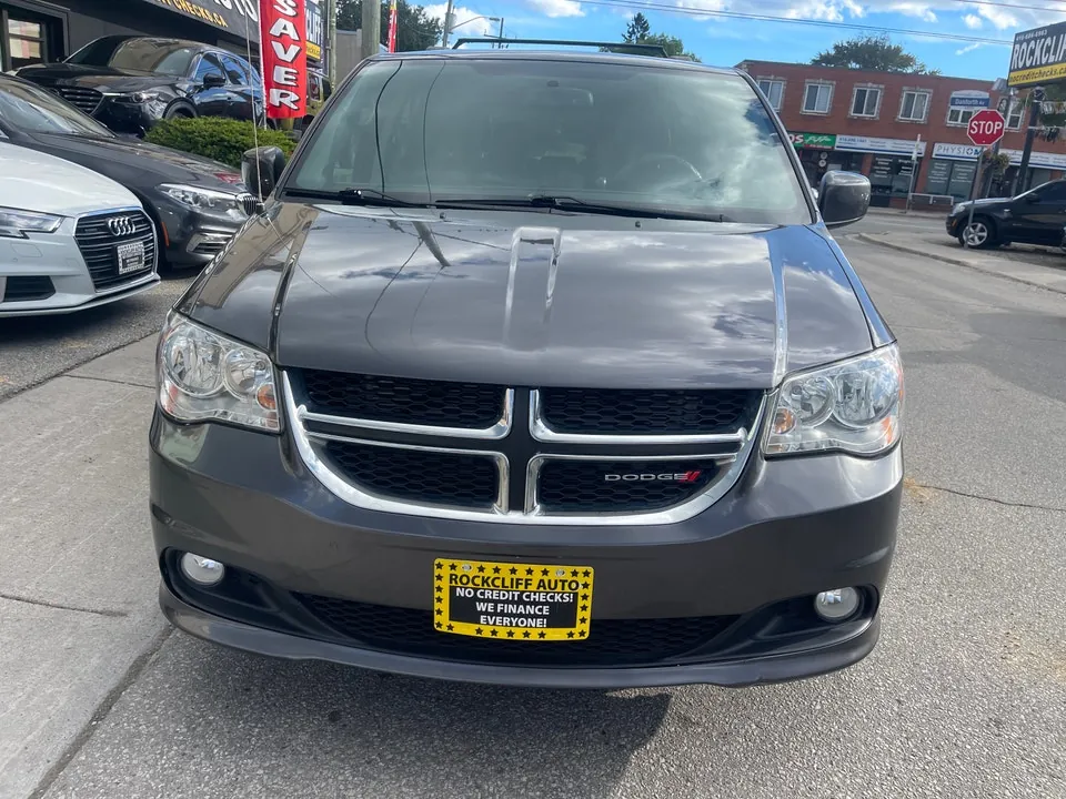 Dodge Grand Caravan 2017 photo 2