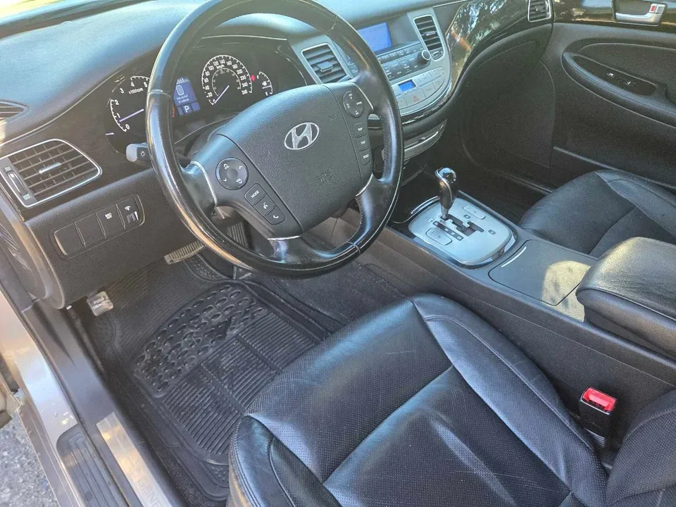 Hyundai Genesis 2012 photo 5