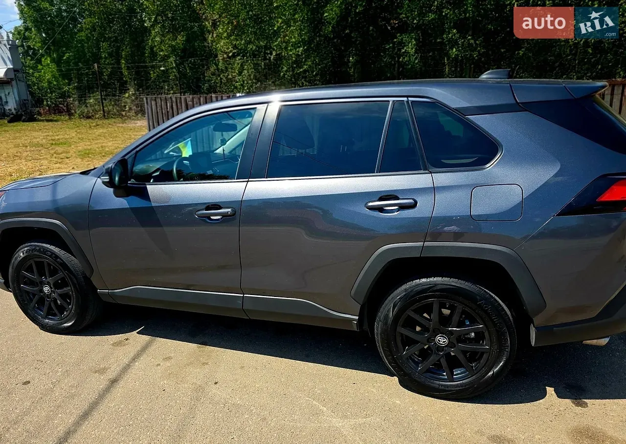 Toyota Rav4 2019 photo 3