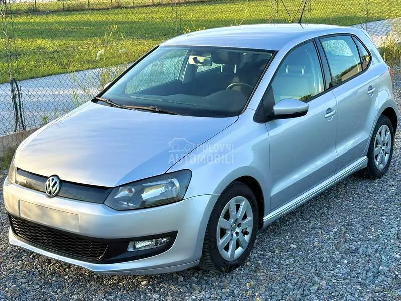Volkswagen Polo 2010 photo 3