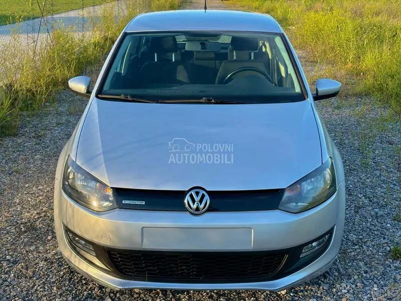 Volkswagen Polo 2010 photo 2