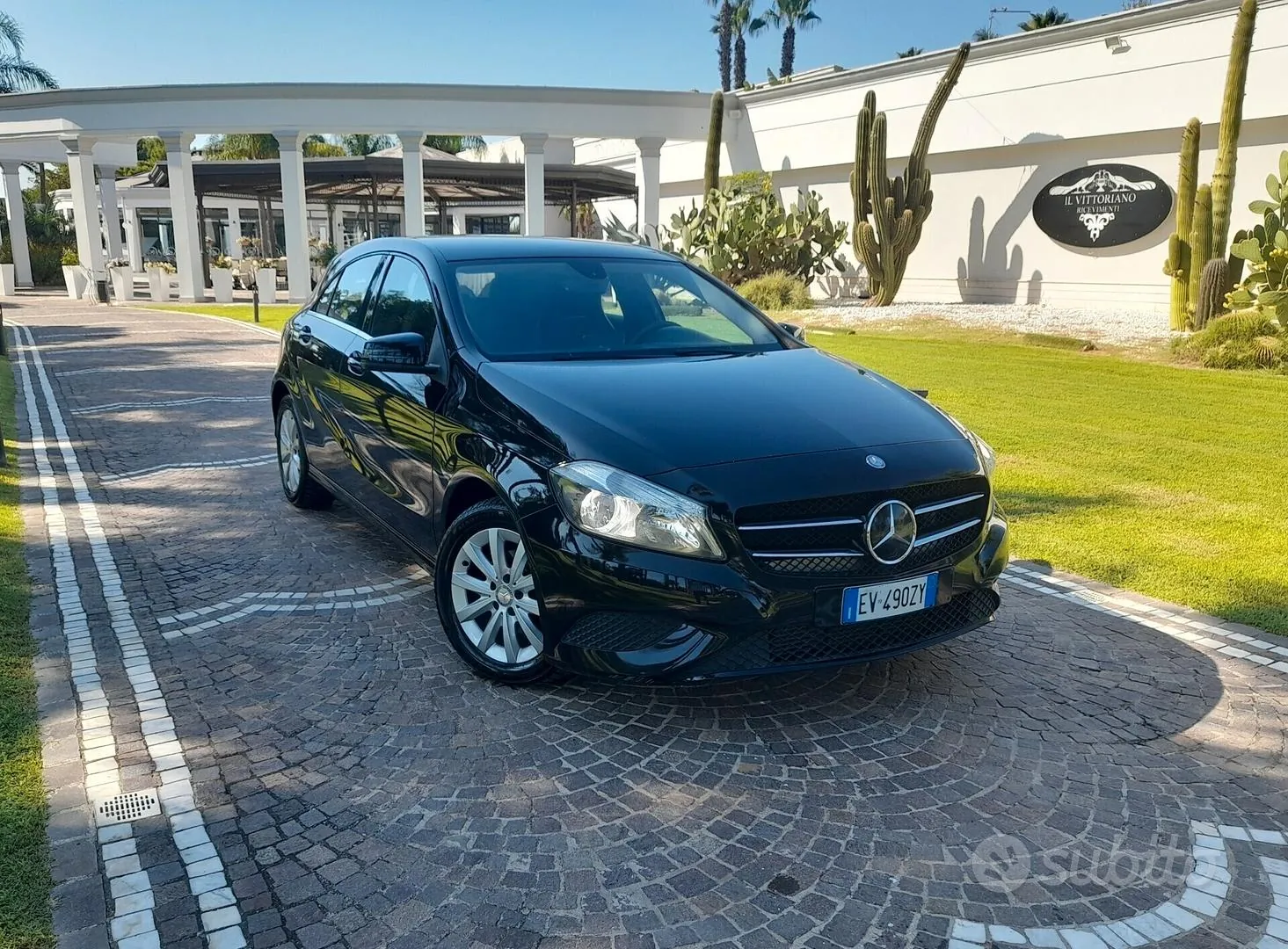 Mercedes-Benz A 2014 photo 3
