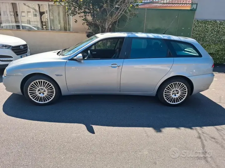 Alfa Romeo 156