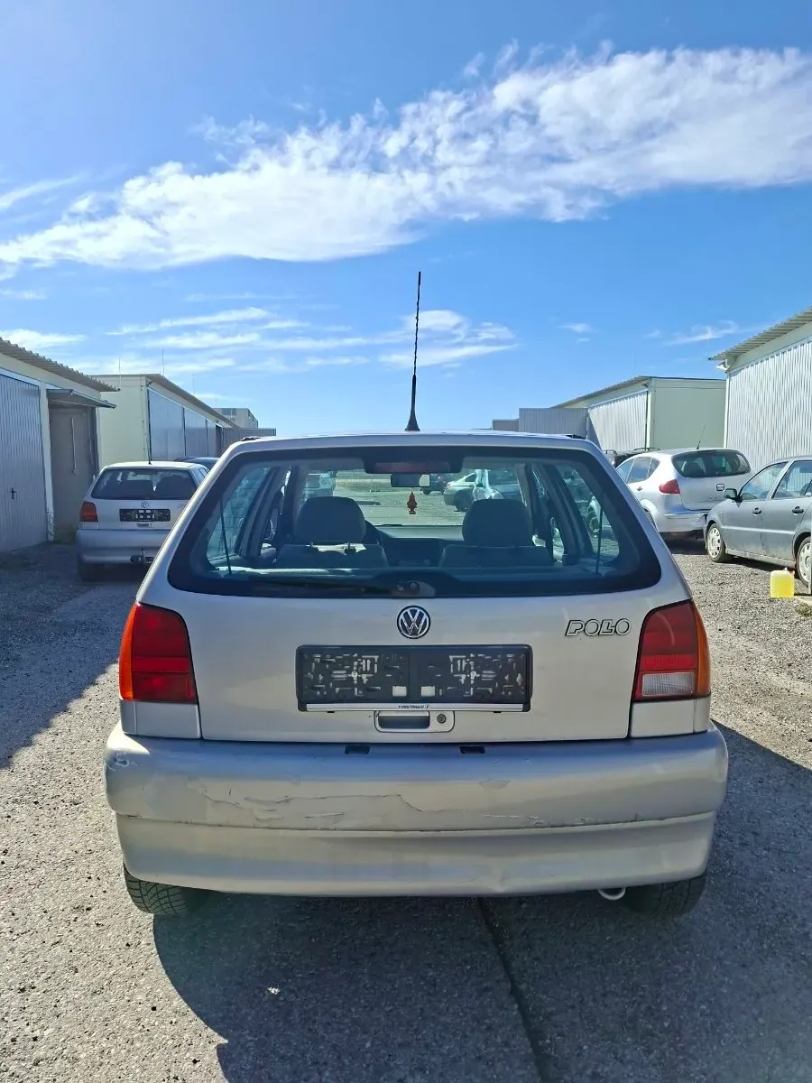 Volkswagen Polo 1999 photo 3