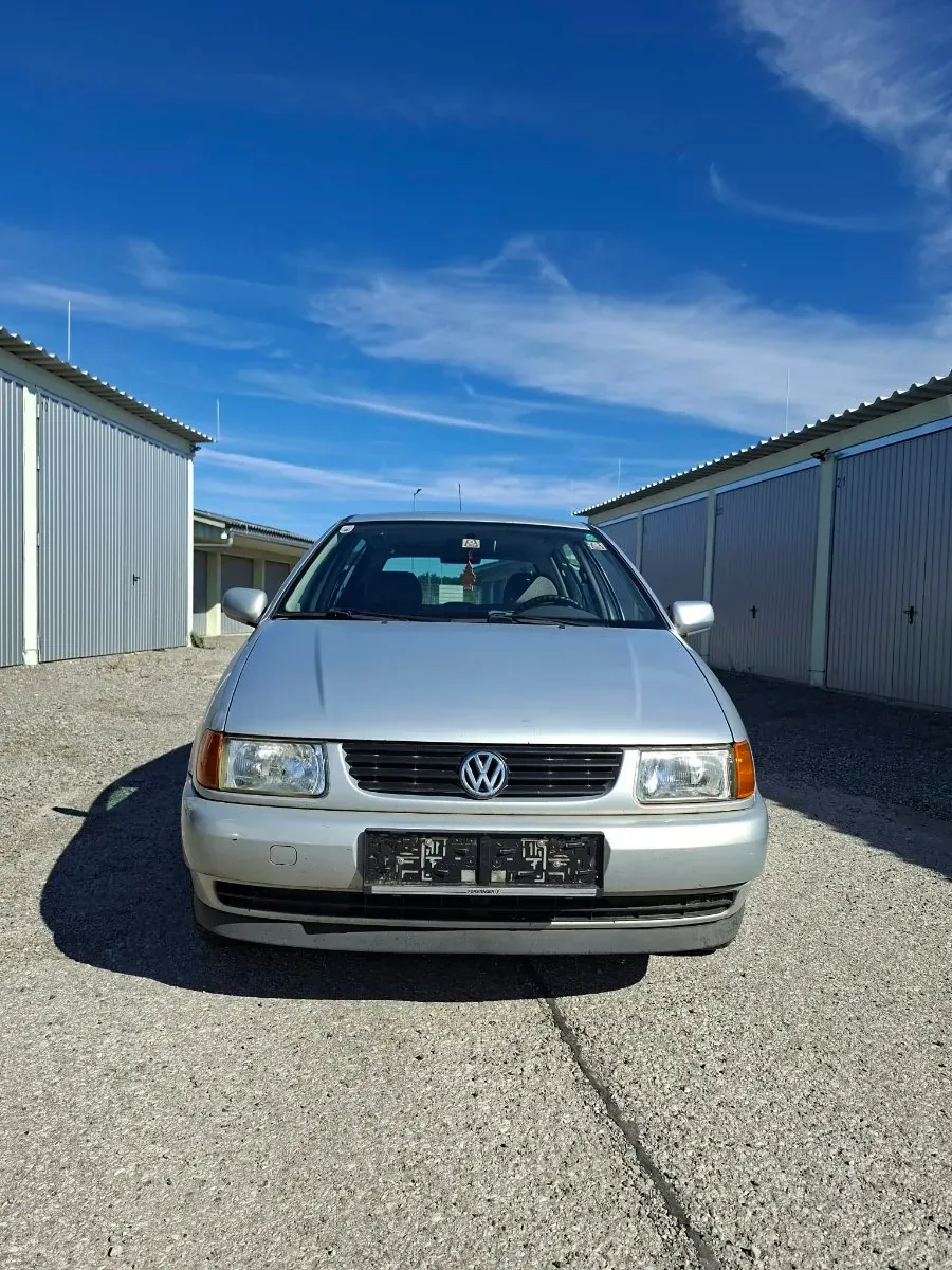 Volkswagen Polo 1999 photo 2