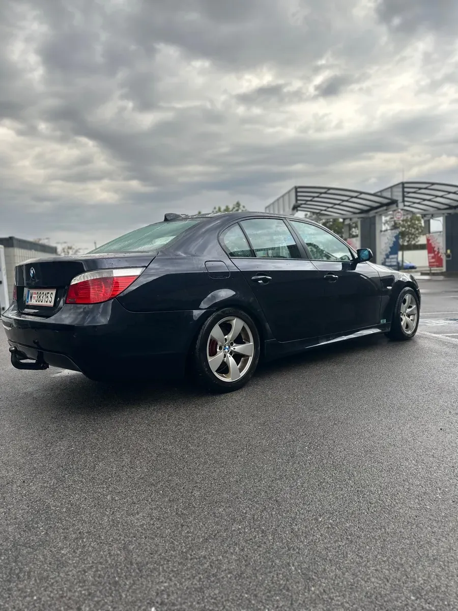 BMW 5 Series 2005 photo 3