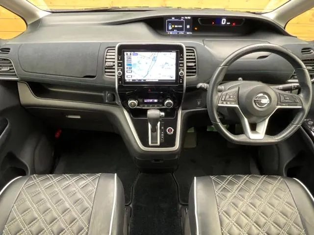 Nissan Serena 2016 photo 2