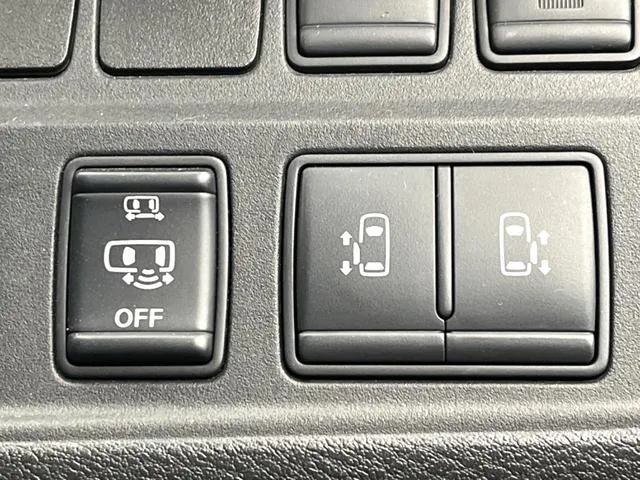 Nissan Serena 2016 photo 5