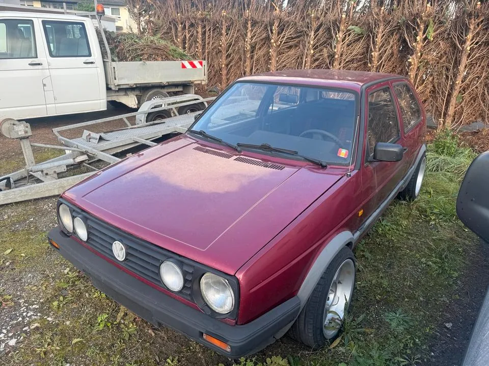 Volkswagen Golf 2