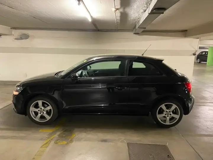 Audi A1 2011 photo 3