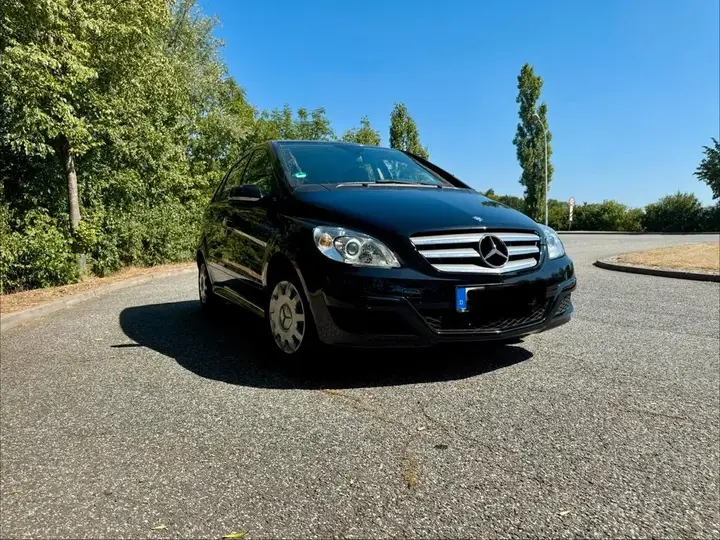 Mercedes-Benz B 160