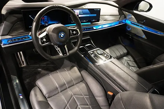 BMW I7 2023 photo 2