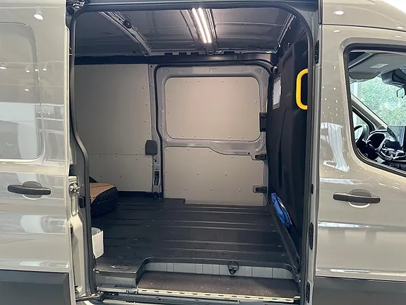 Ford Transit 2024 photo 5