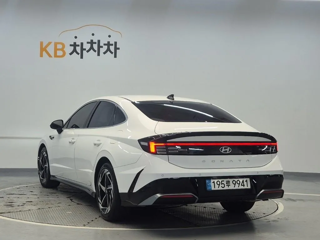 Hyundai Sonata 2024 photo 2