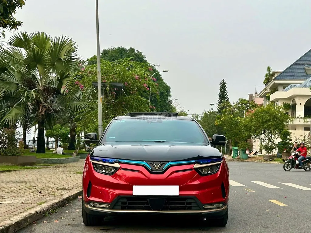 Vinfast Vf8