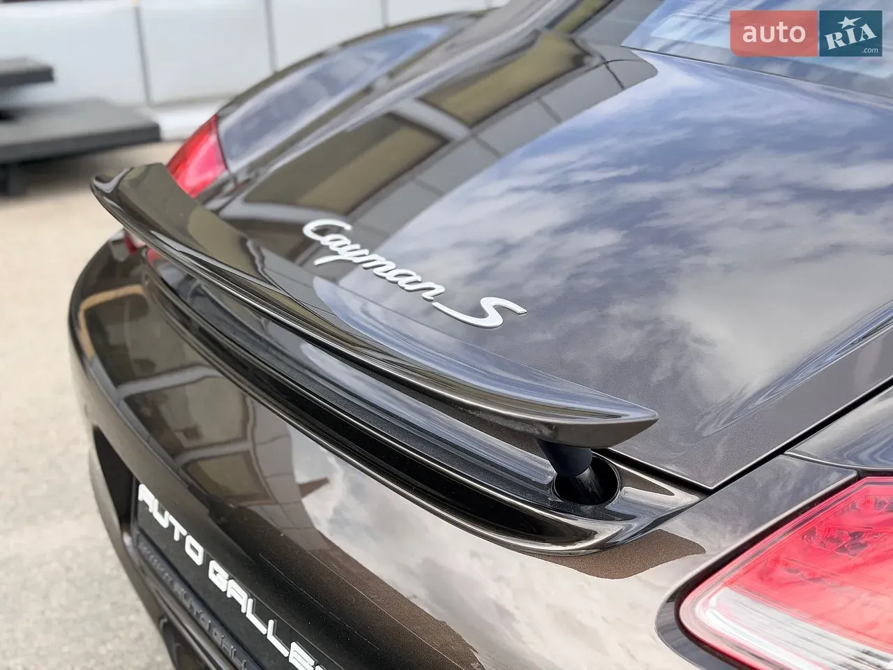 Porsche Cayman 2011 photo 3
