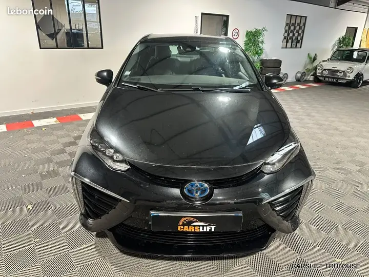 Toyota Mirai 2021 photo 2