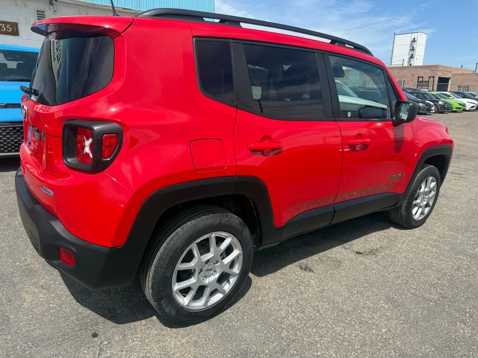 Jeep Renegade 2023 photo 2