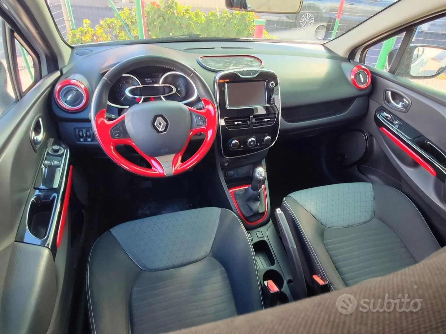 Renault Clio 2013 photo 4