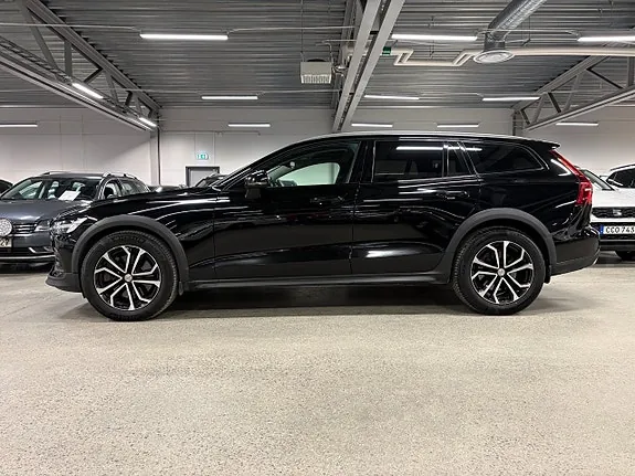 Volvo V60 Cross Country 2020 photo 2