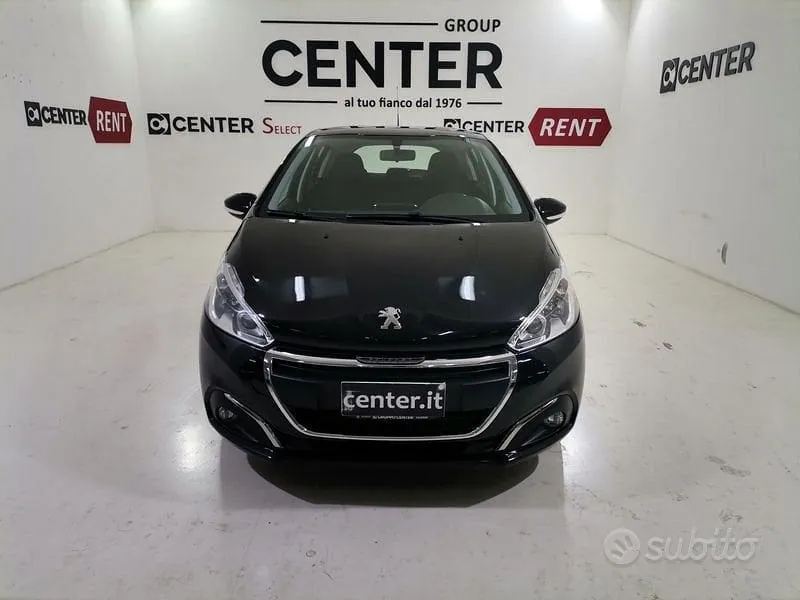Peugeot 208 2017 photo 2