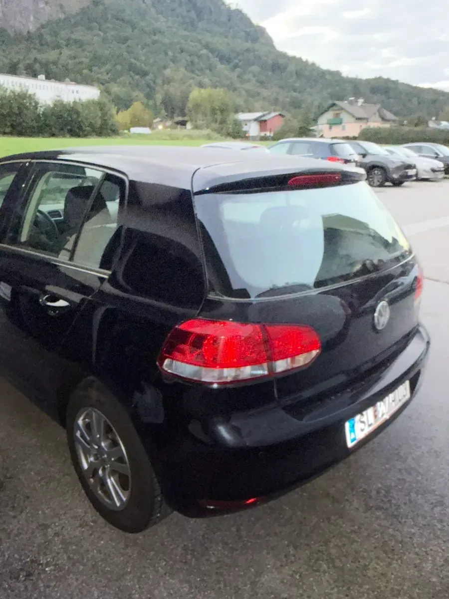 Volkswagen Golf 2010 photo 3