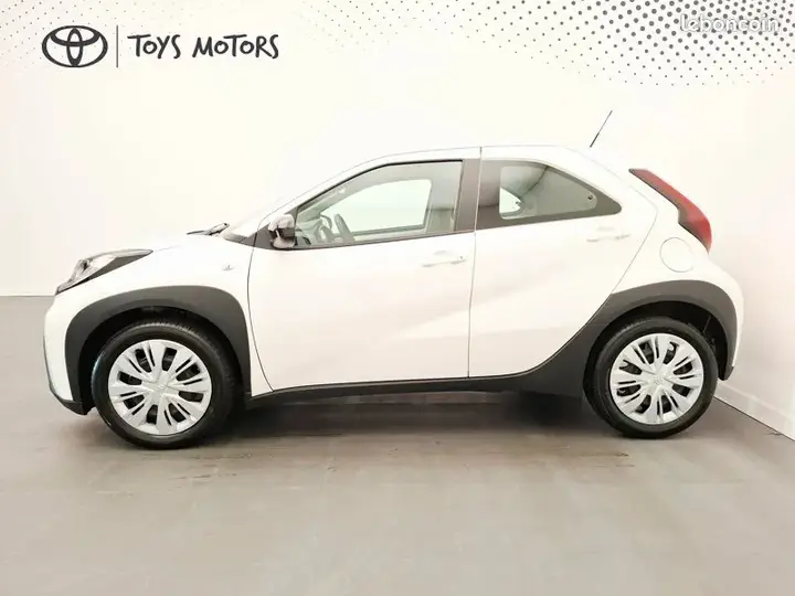 Toyota Aygo X 2023 photo 2