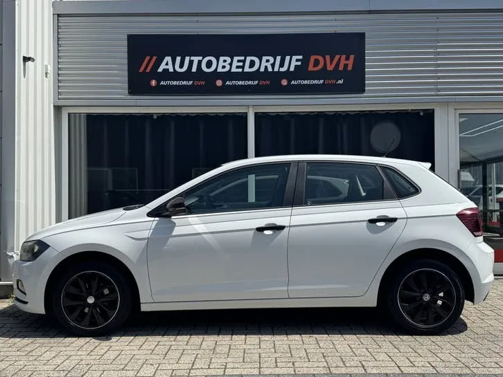 Volkswagen Polo 2018 photo 2