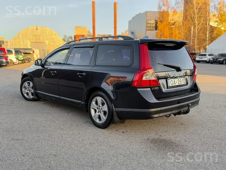 Volvo V70 2007 photo 2