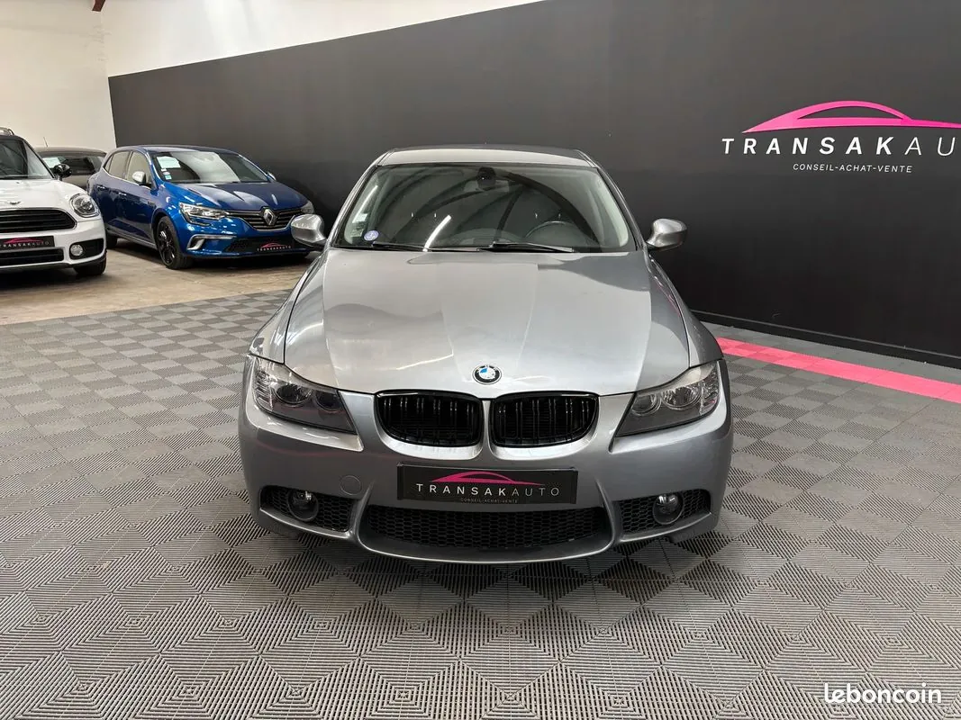 BMW Série 3 2011 photo 2
