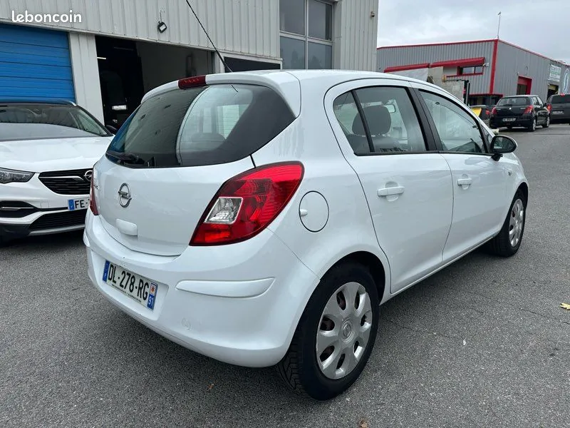 Opel Corsa 2014 photo 4